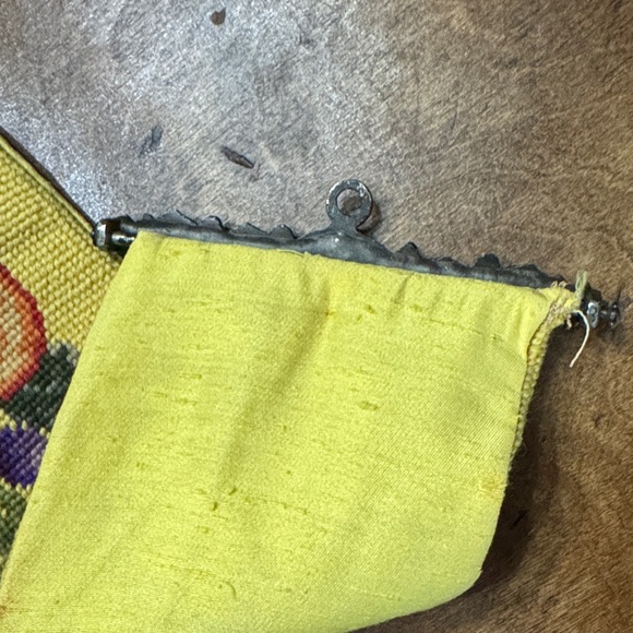 Vintage Fruit Tapestry Scroll - Picture 10 of 12